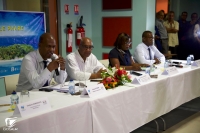De gauche à droite : Serge Letchimy, député de Martinique, Jean-Pierre Dupont, Maire du Gosier, Justine Benin et Max Mathiasin, députés de Guadeloupe.