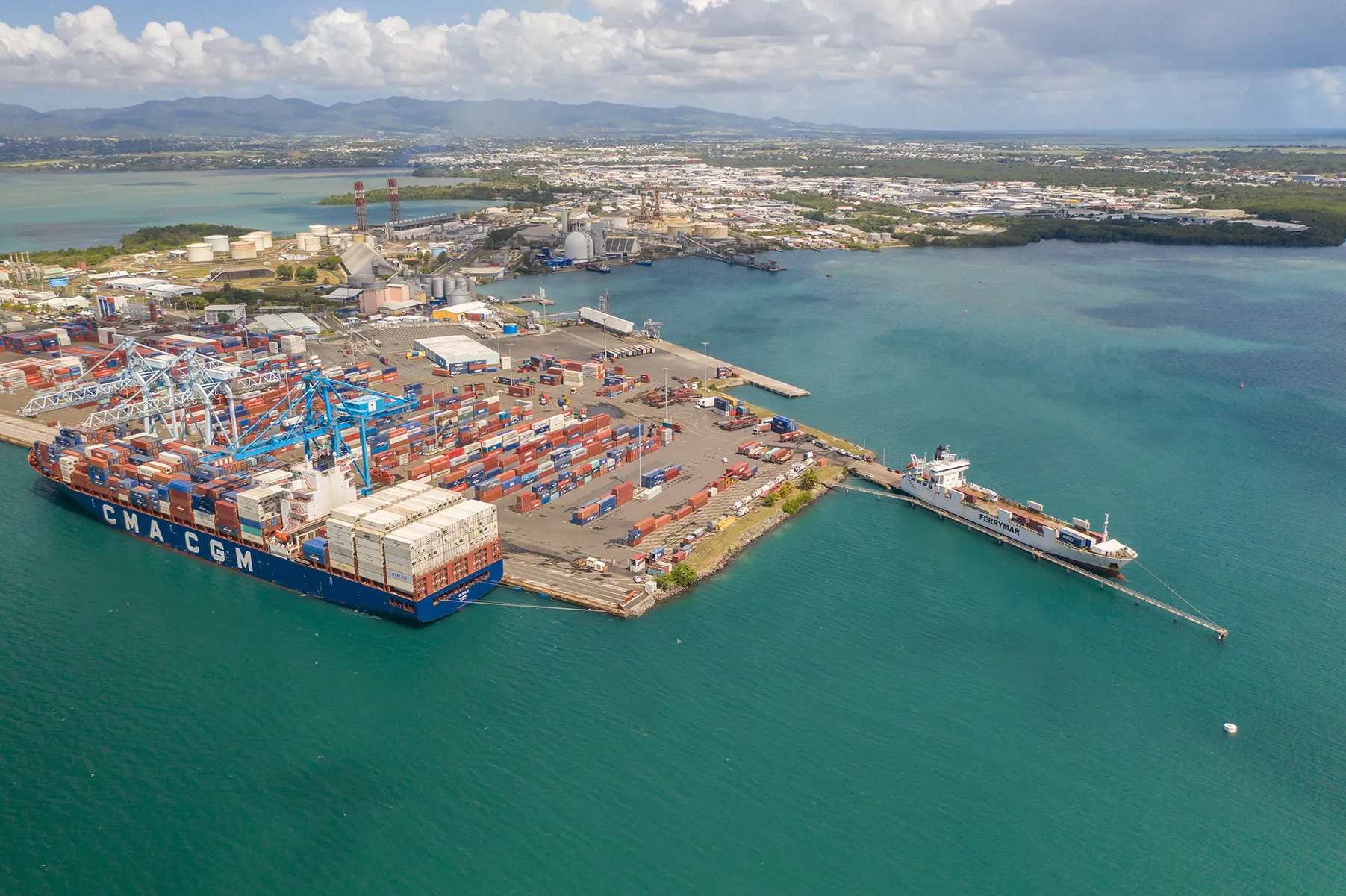 Grand Port maritime de Guadeloupe, terminal de Jarry, vue aérienne